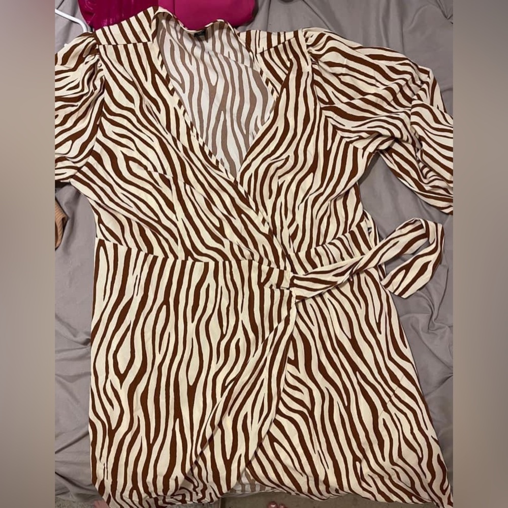 1XL brown zebra wrap dress.